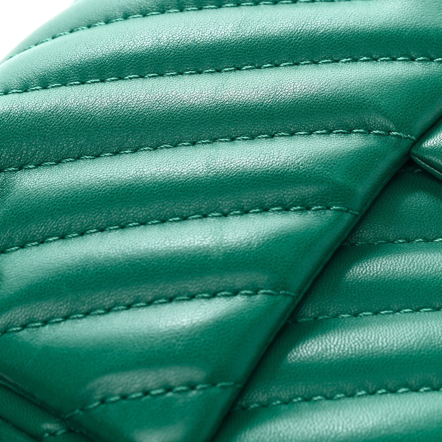 Lambskin Chevron Quilted Medium Single Flap Green