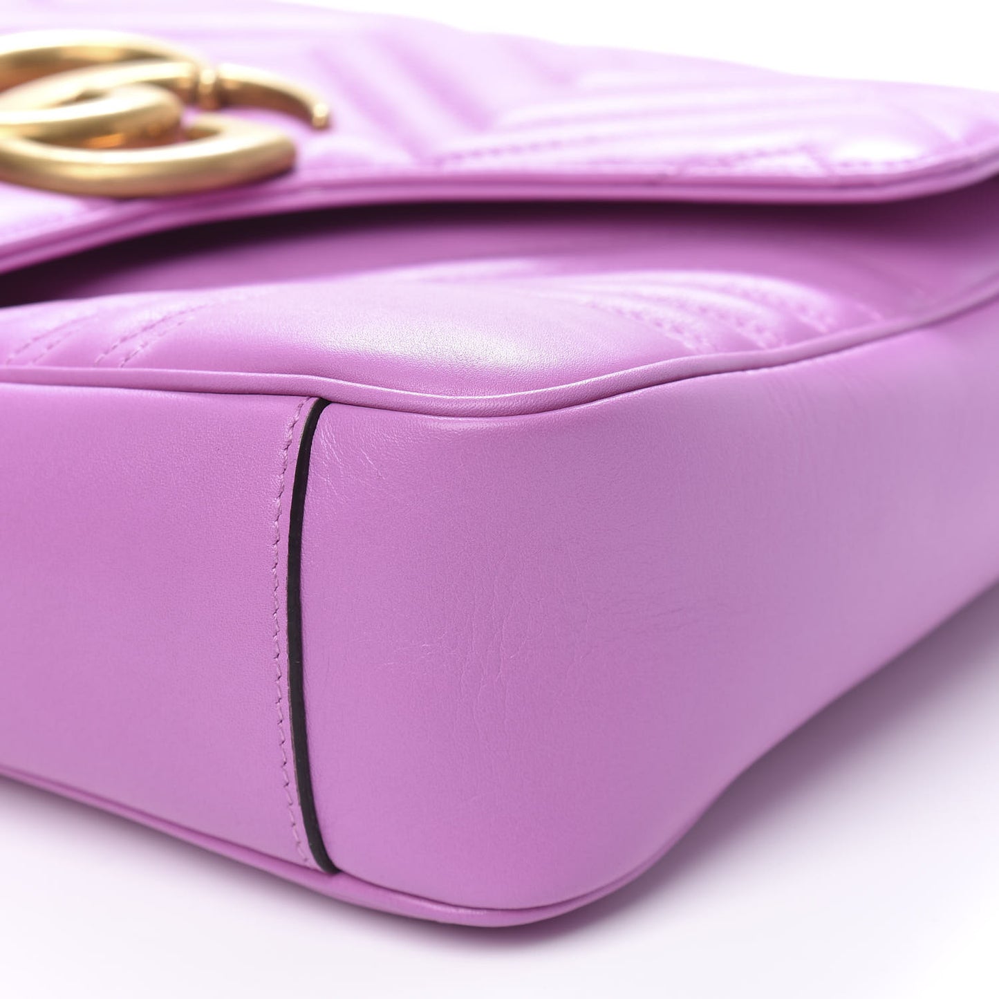 Calfskin Matelasse Medium GG Marmont Shoulder Bag Candy Mousse