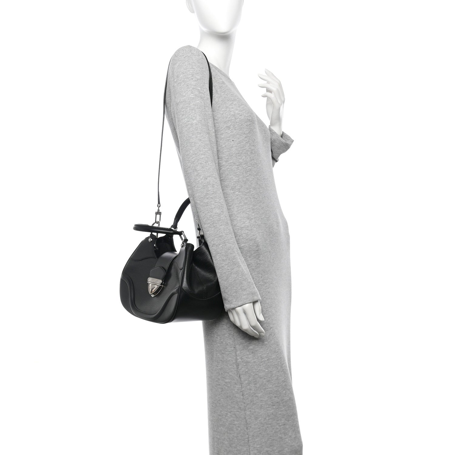 Louis Vuitton Epi Montaigne Sac Black 2 of 9