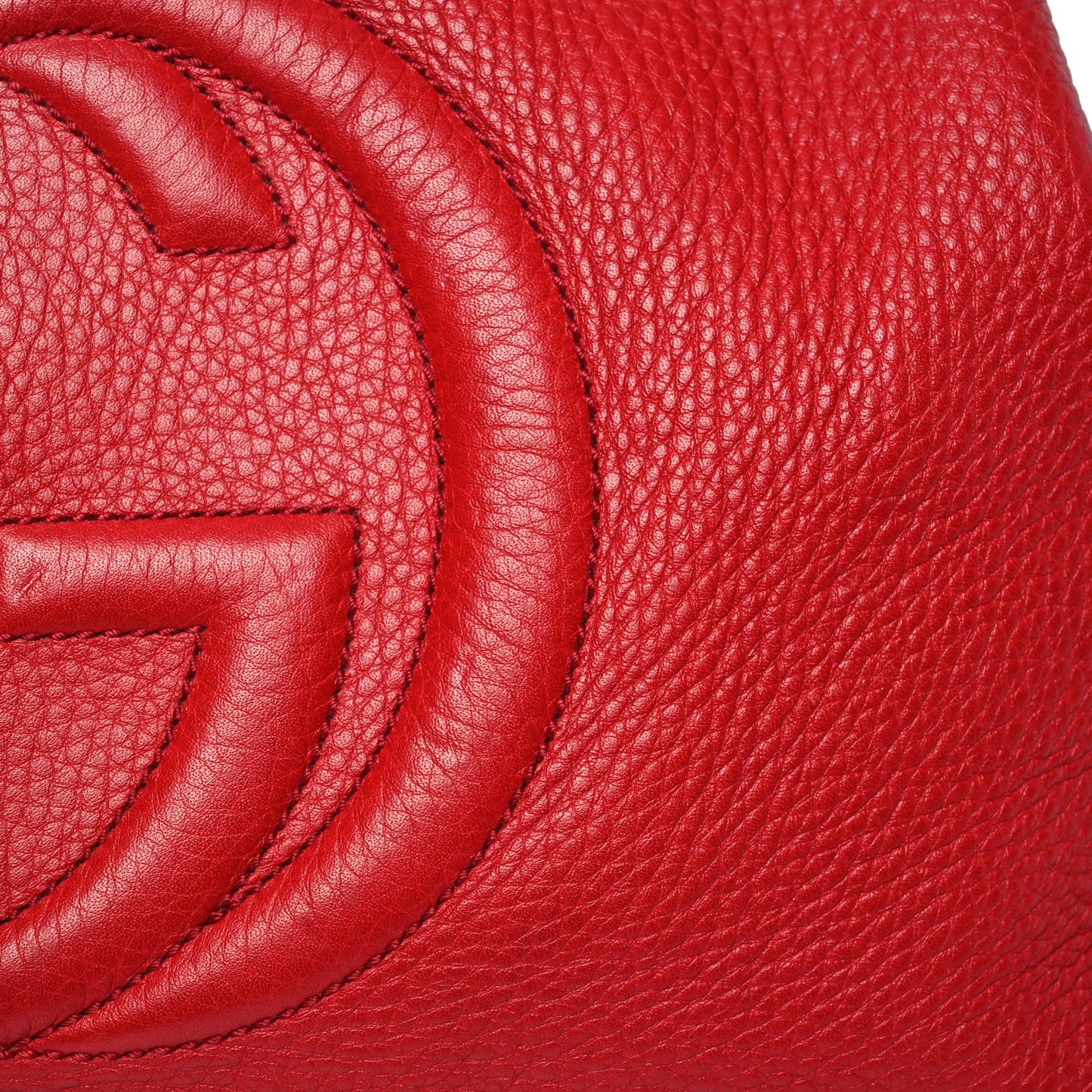 Pebbled Calfskin Medium Soho Chain Shoulder Bag Tabasco Red