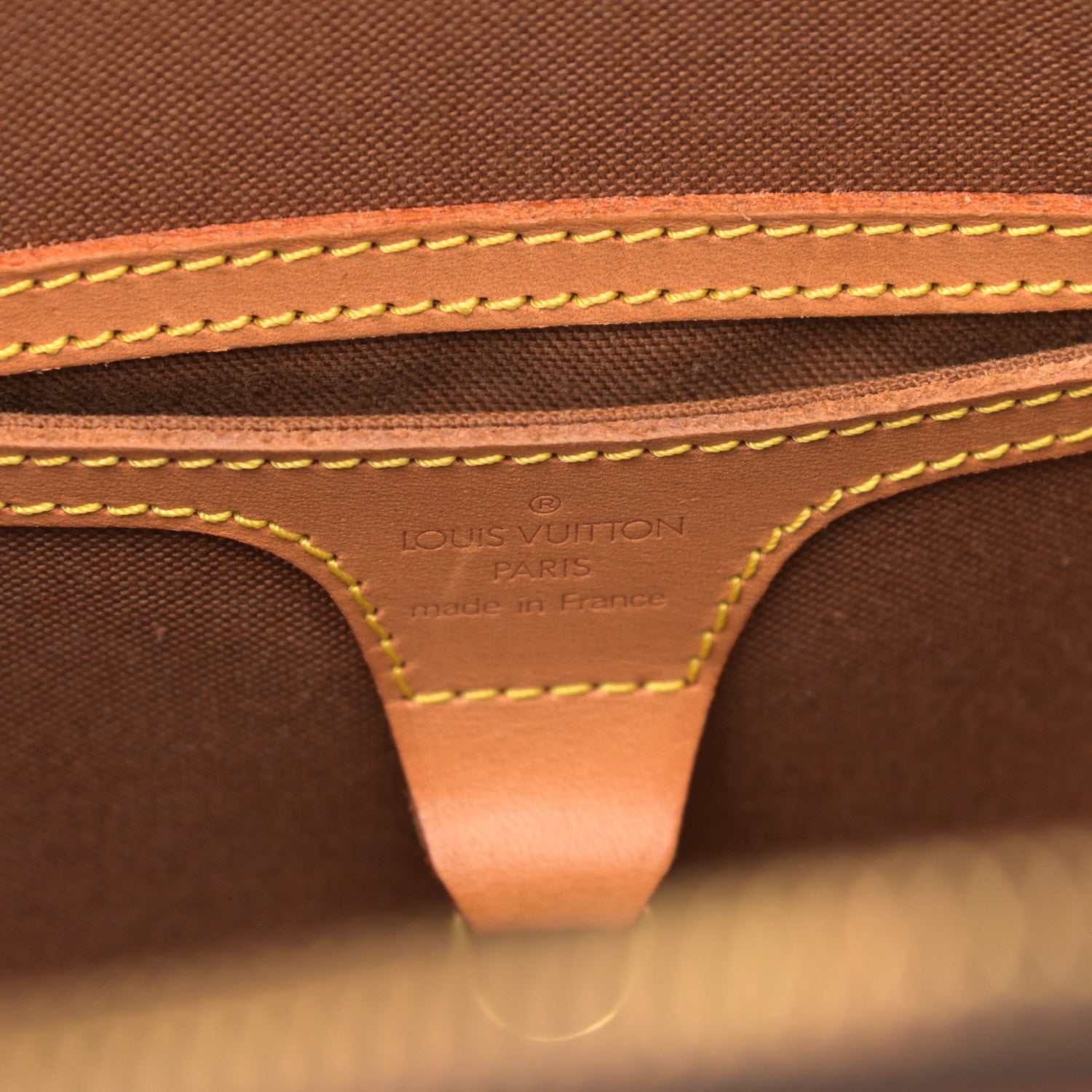 Louis Vuitton Monogram Ellipse MM 6 of 12