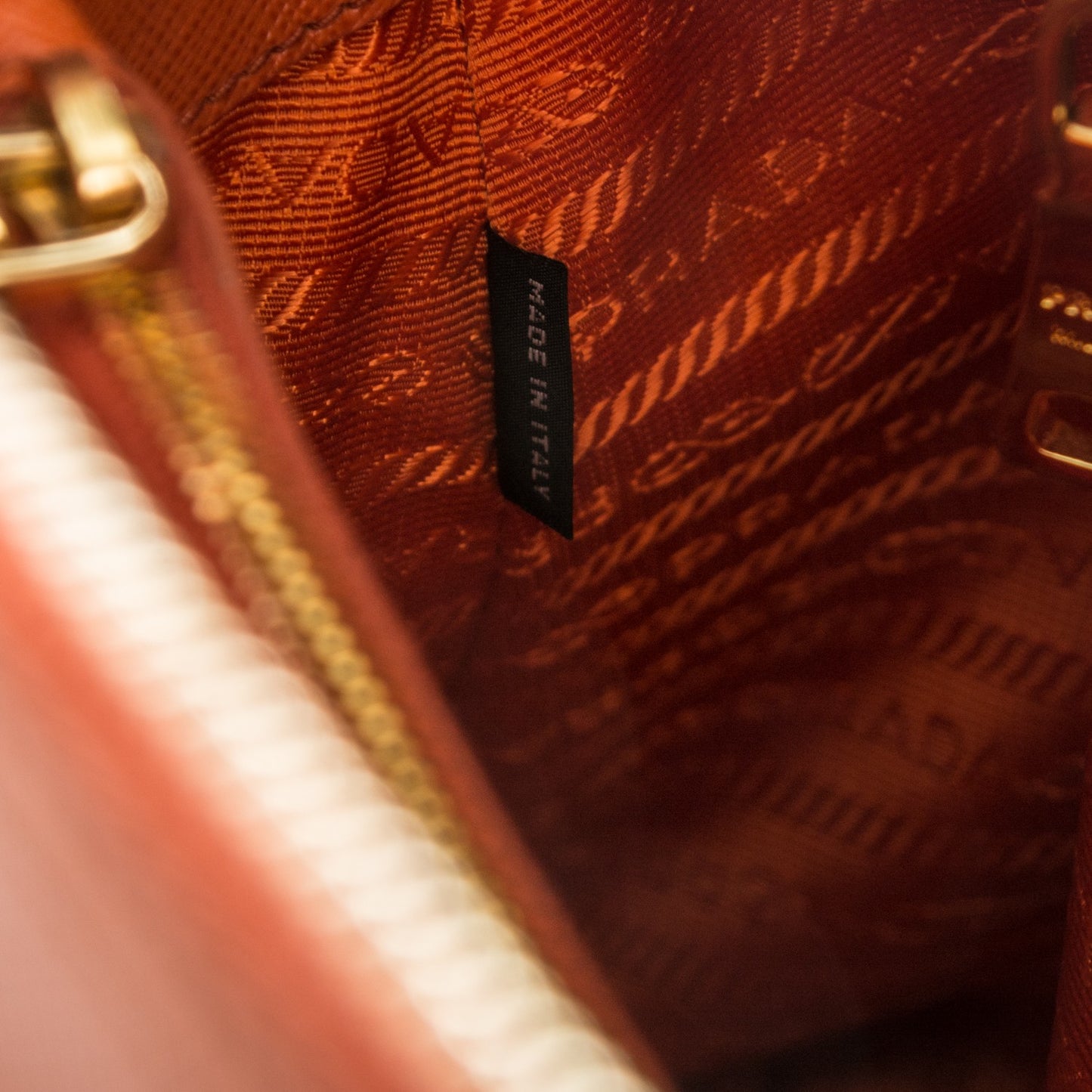 Saffiano Lux Large Promenade Tote Papaya