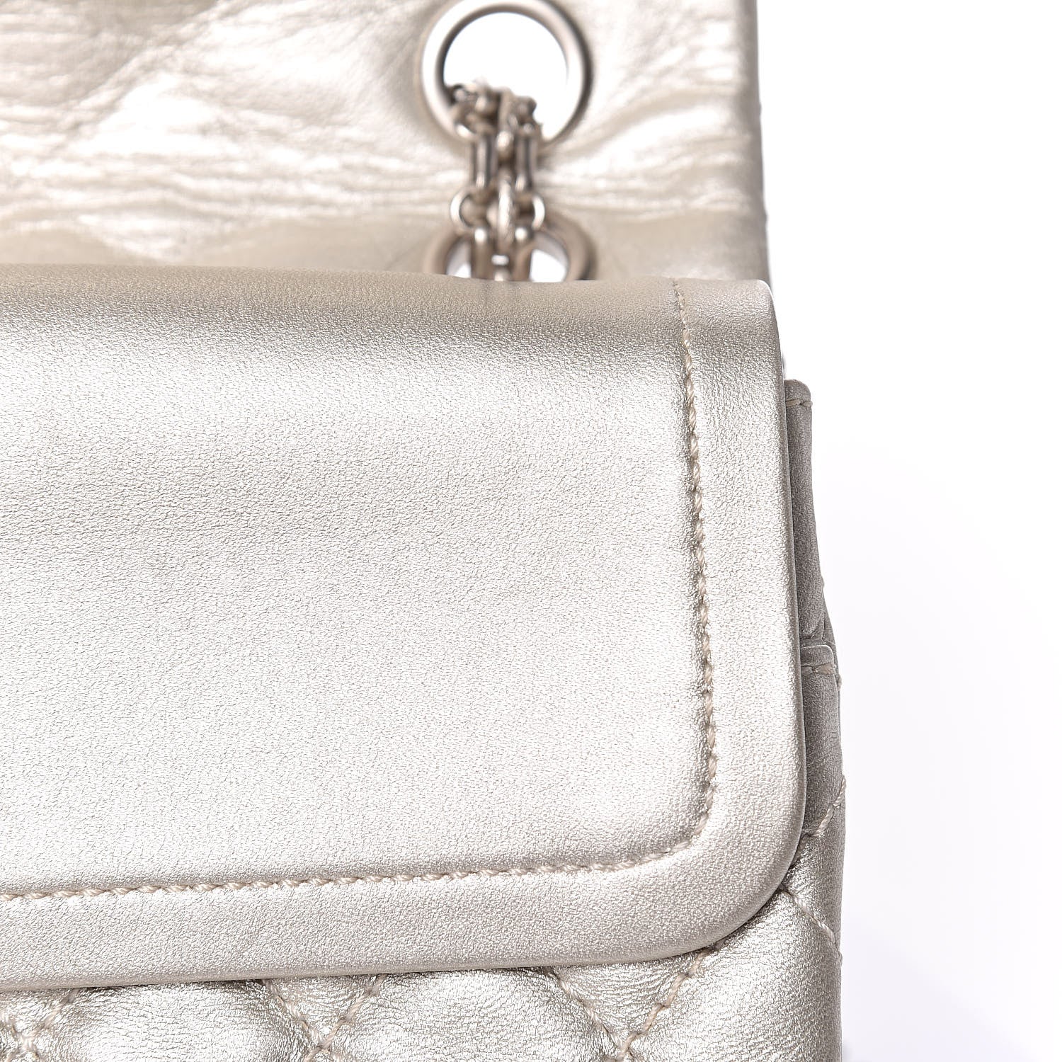 Chanel Metallic Lambskin 2.55 Reissue 225 Flap Pale Gold 24 of 32