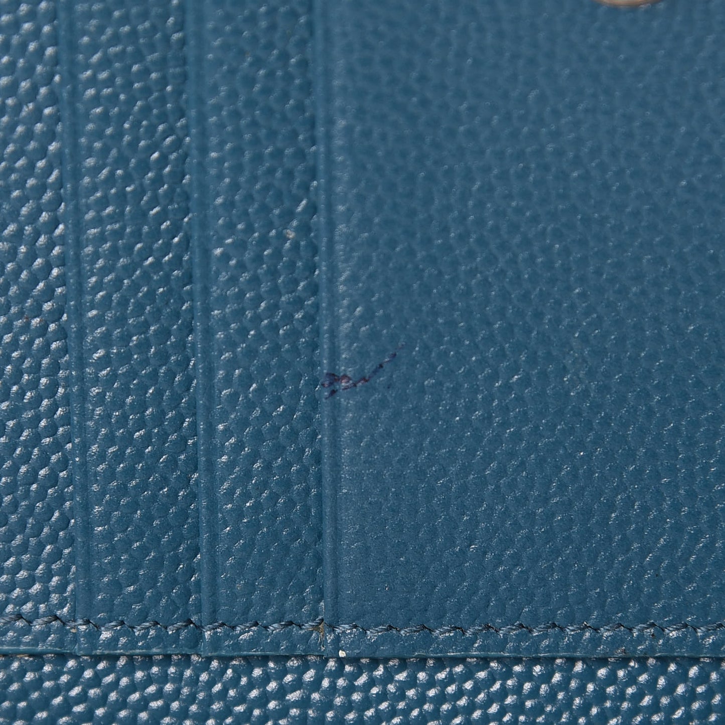 Grain De Poudre Matelasse Compact Zip Around Wallet Peacock Green