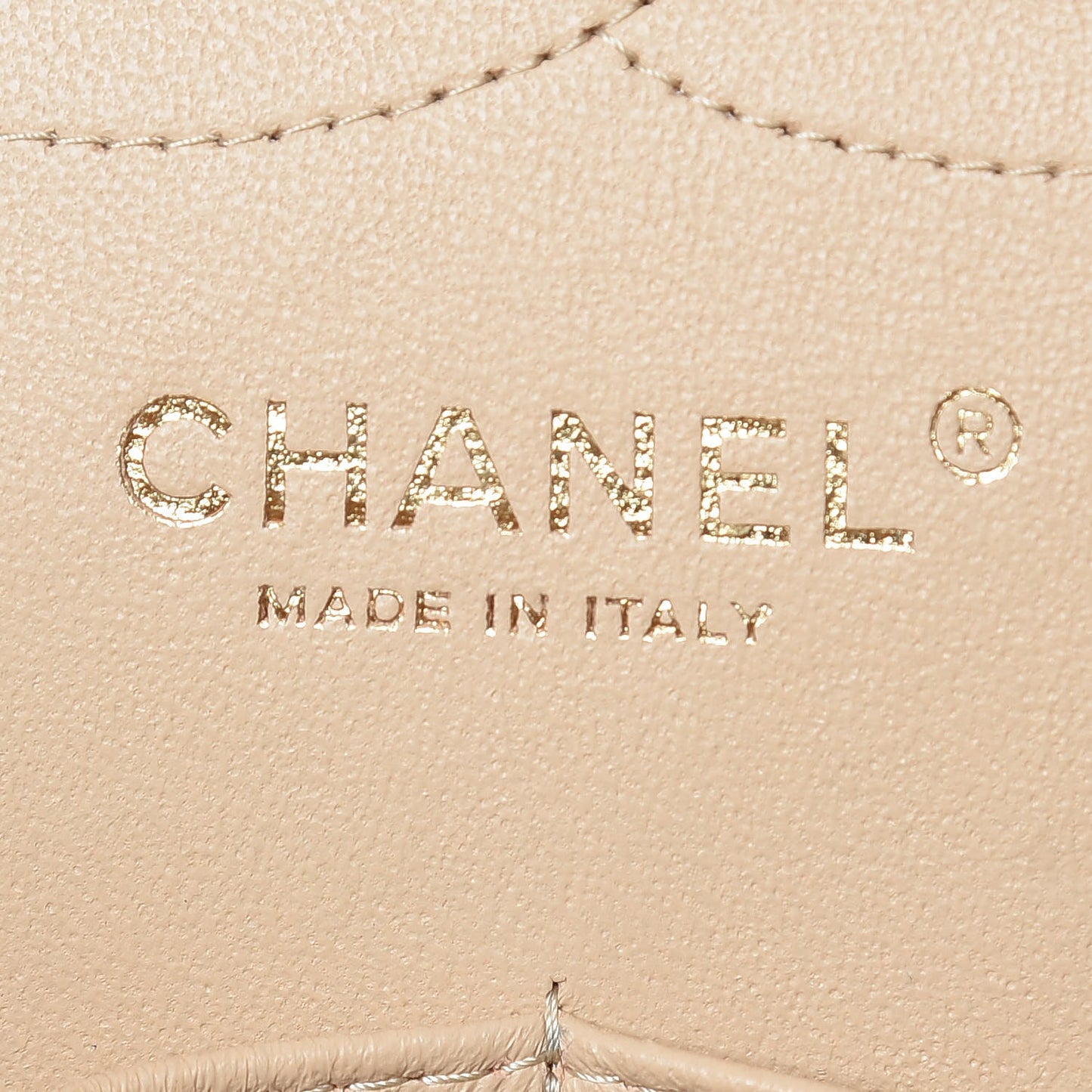 Caviar Quilted Jumbo Double Flap Beige Clair
