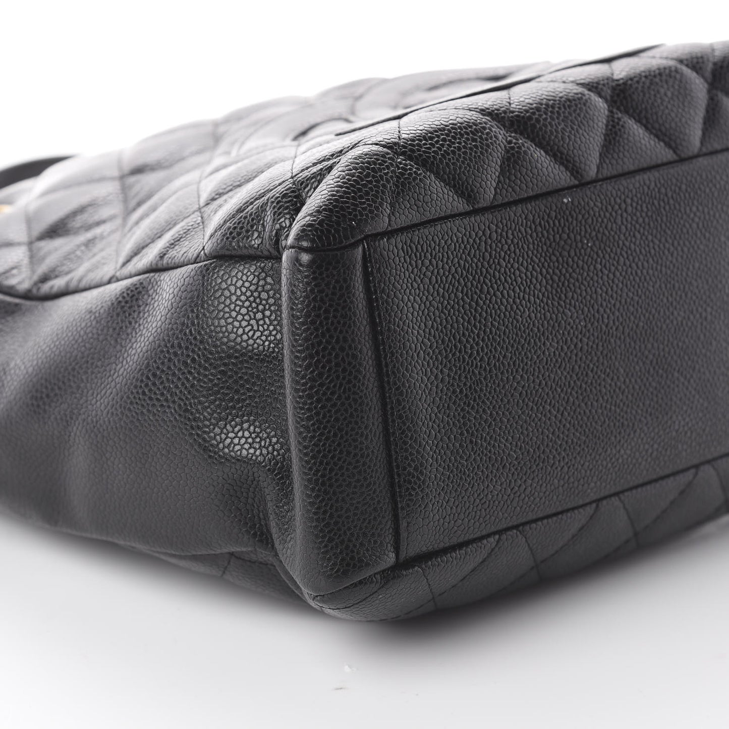 Caviar Quilted Petit Shopping Tote PST Black
