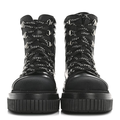 Chanel Calfskin Grosgrain Quilted Lace Up Boots 35.5 Black Grey 3 of 9