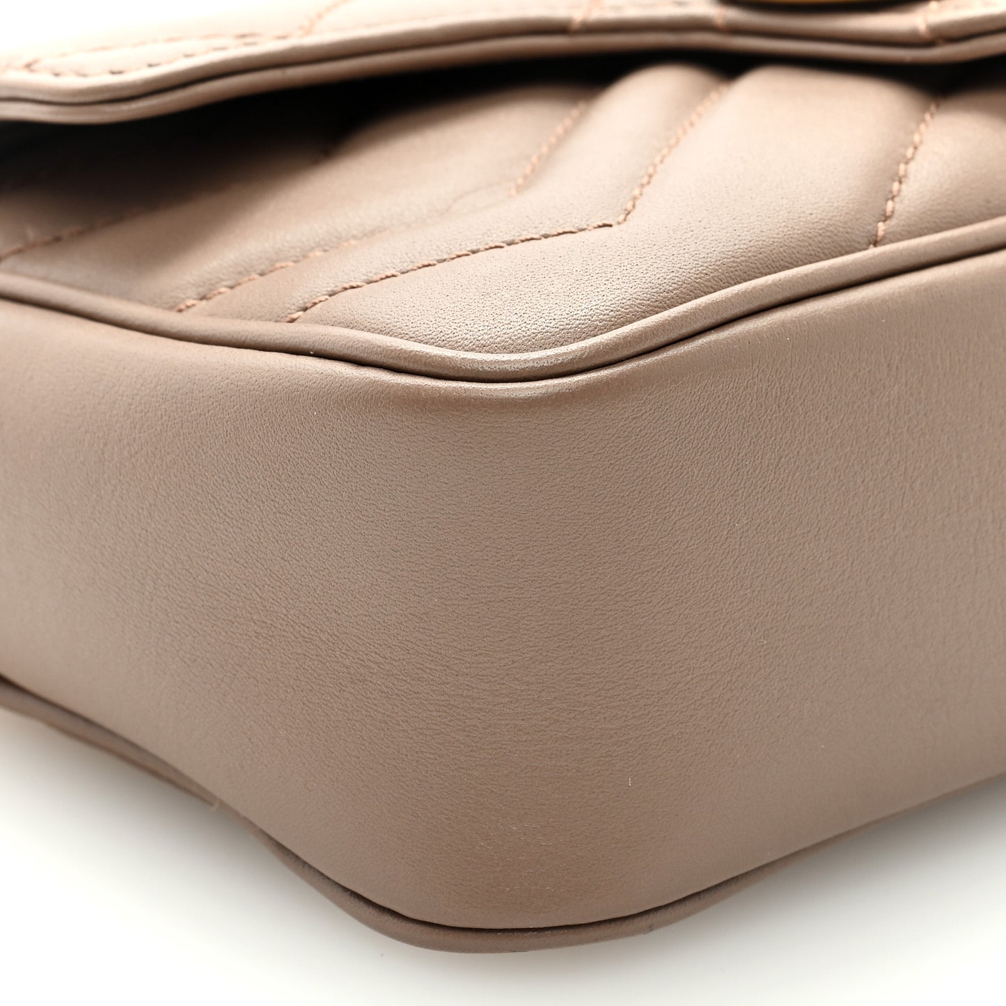 Calfskin Matelasse Super Mini GG Marmont Shoulder Bag Porcelain Rose