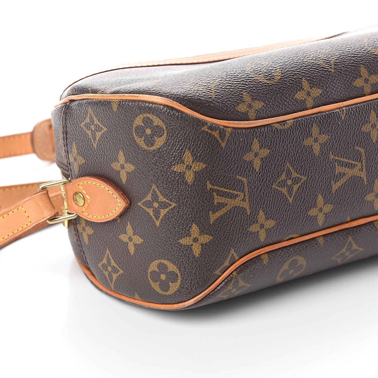 Louis Vuitton Monogram Blois 8 of 9
