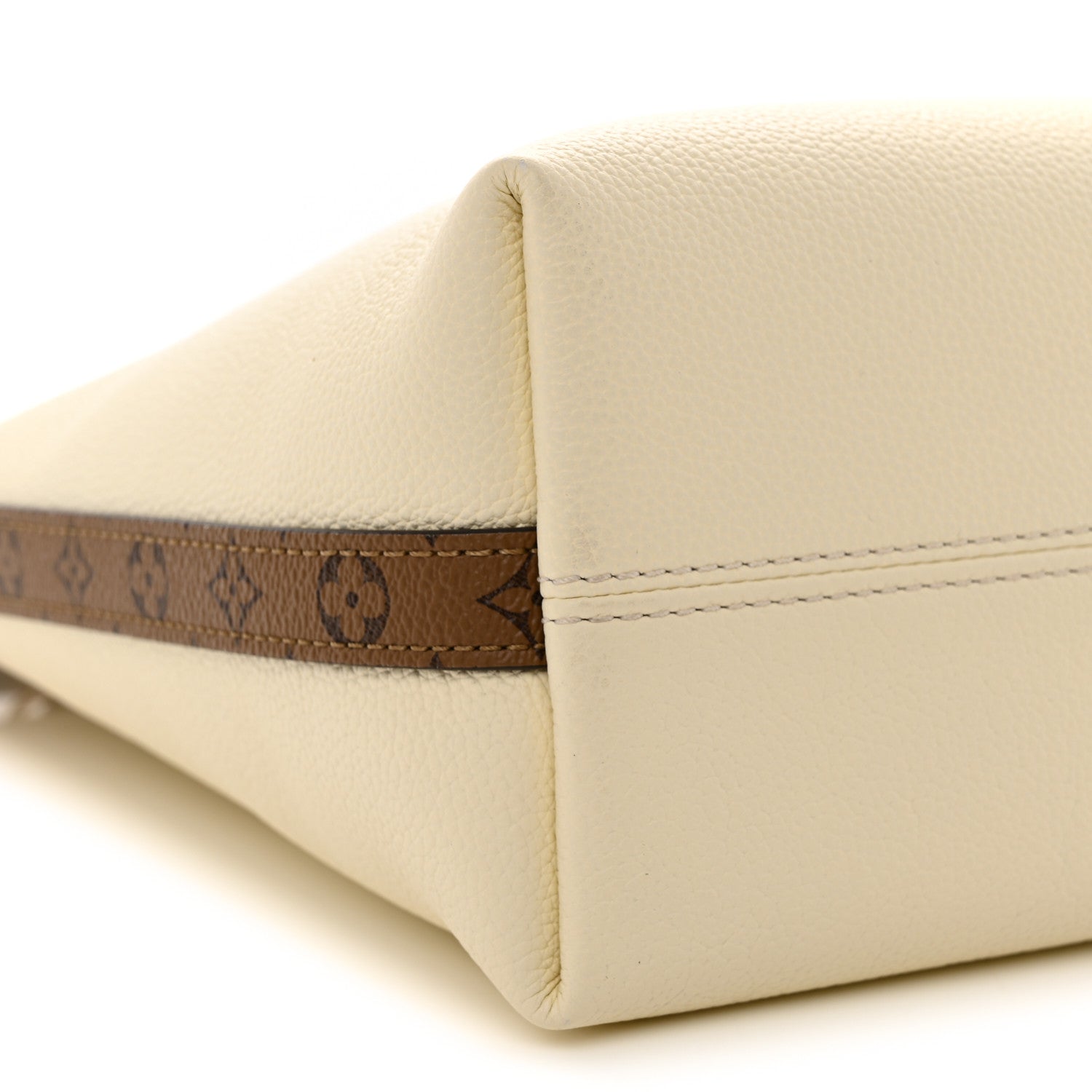 Louis Vuitton Calfskin Multipass Vanille 8 of 9