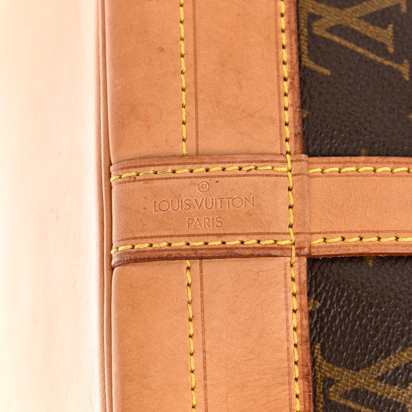 Monogram Noe