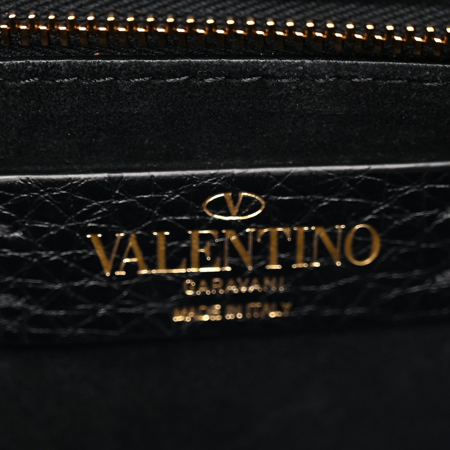 Valentino Garavani Grained Calfskin Large Roman Stud Shoulder Bag Black 6 of 9