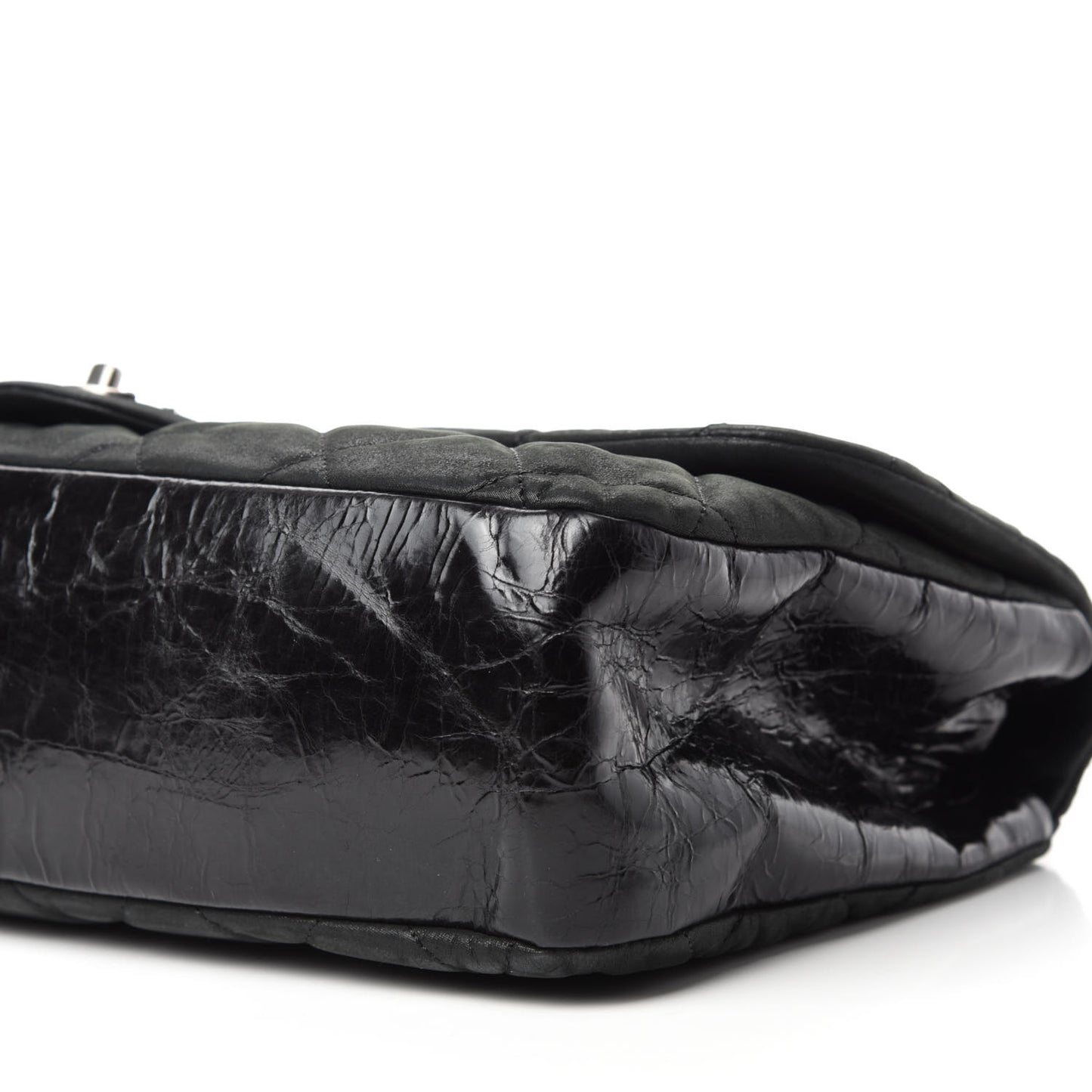 Iridescent Calfskin Jumbo In The Mix Flap Black