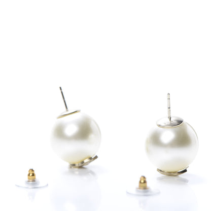 Chanel Pearl CC Large Earrings Gold 3 of 5