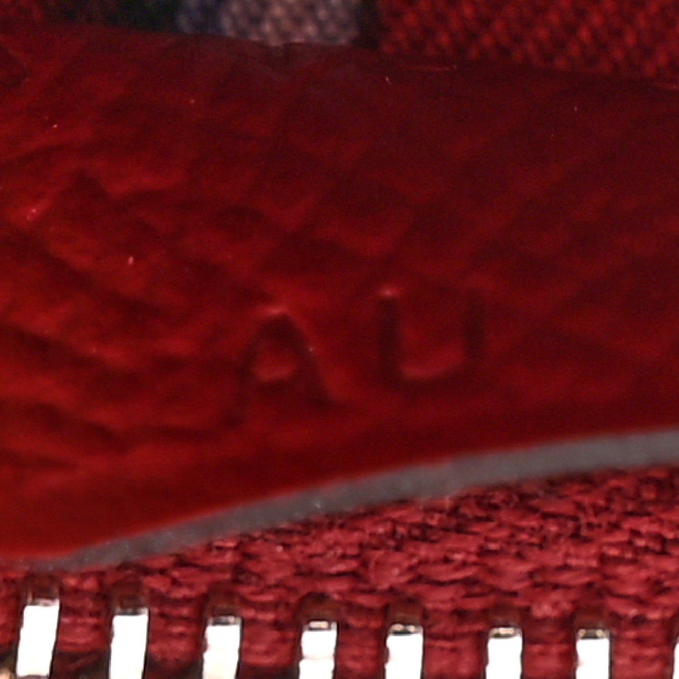 Epsom Silk'in Compact Wallet Rouge Sellier