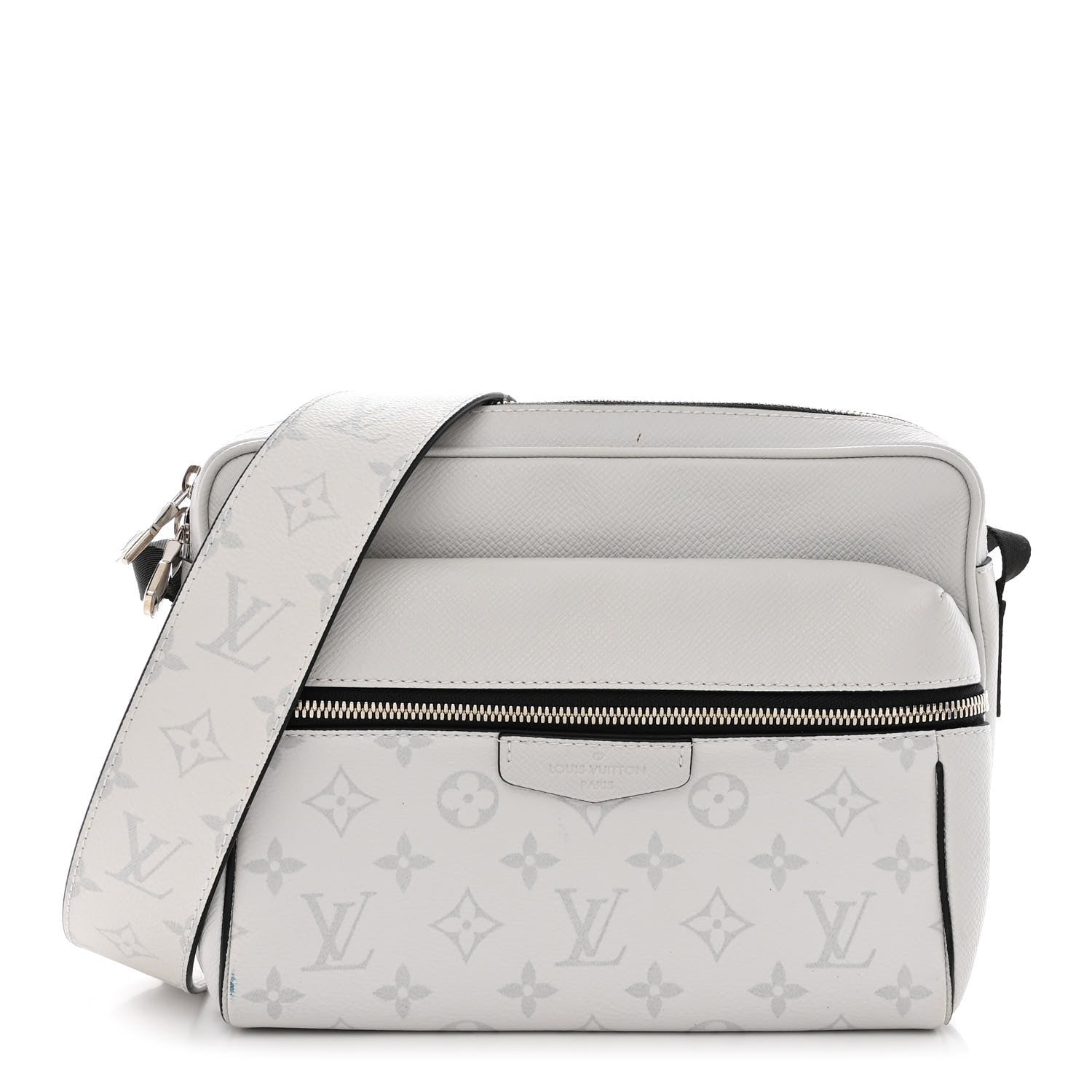 Louis Vuitton Taigarama Outdoor Messenger Antartica 1 of 14