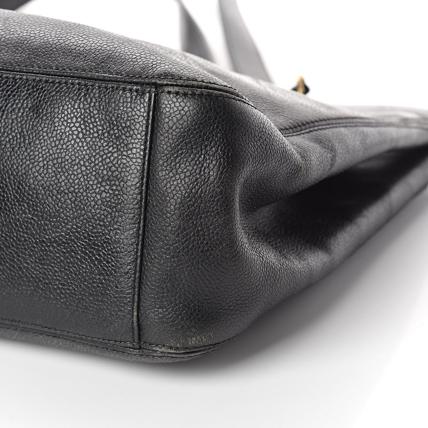Caviar CC Shoulder Bag Black
