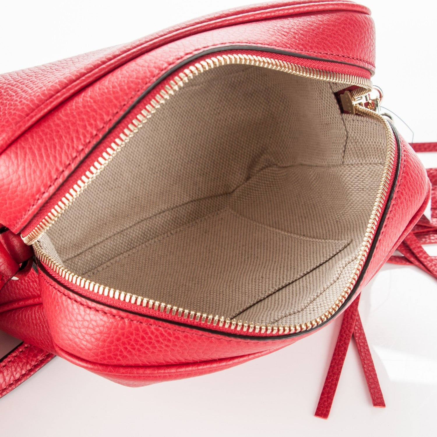 Gucci Pebbled Calfskin Small Soho Disco Bag Tabasco Red 5 of 7