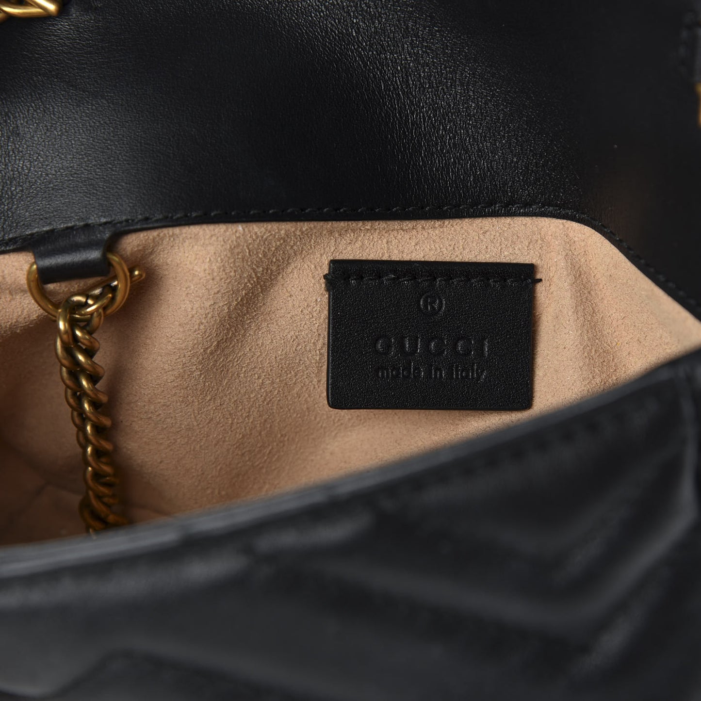 Calfskin Matelasse Super Mini GG Marmont Shoulder Bag Black