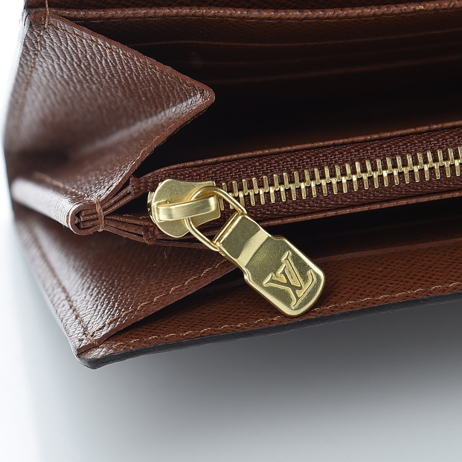 Louis Vuitton Monogram Sarah Wallet NM 14 of 15
