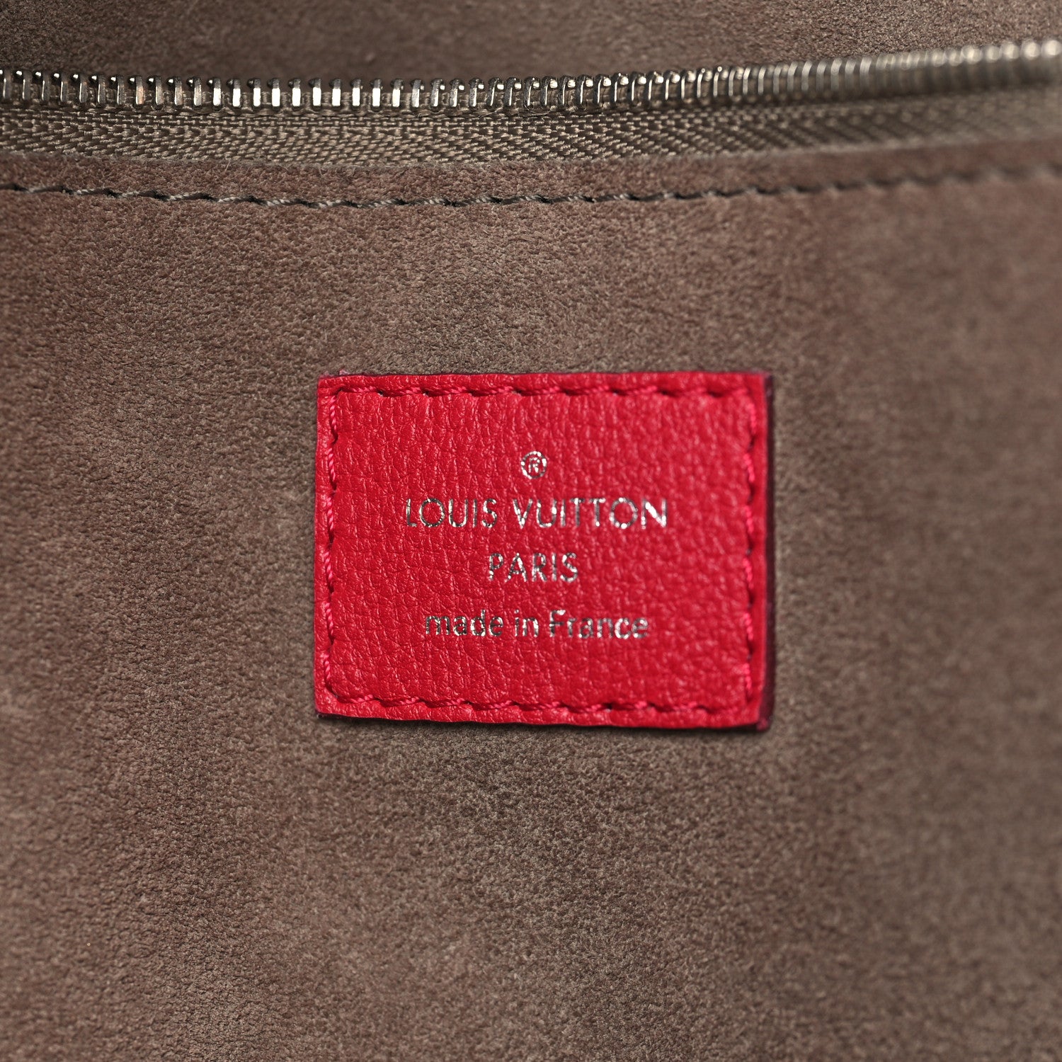 Louis Vuitton Veau Cachemire Soft Lockit MM  Framboise 6 of 9