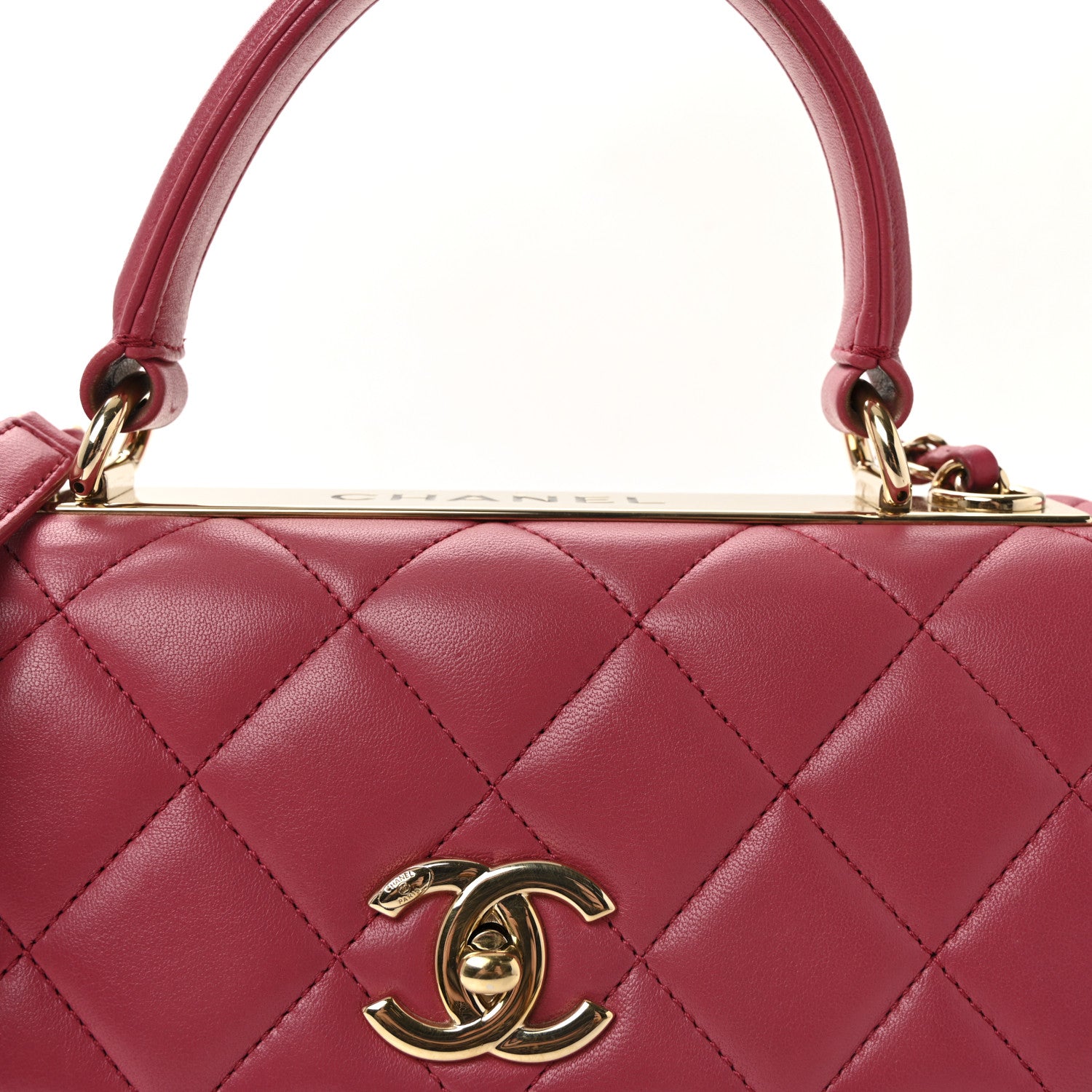レア　CHANEL バーガンディ ショルダーバッグ Chanel Lambskin Quilted Small Trendy CC Flap Dual Handle Bag Dark