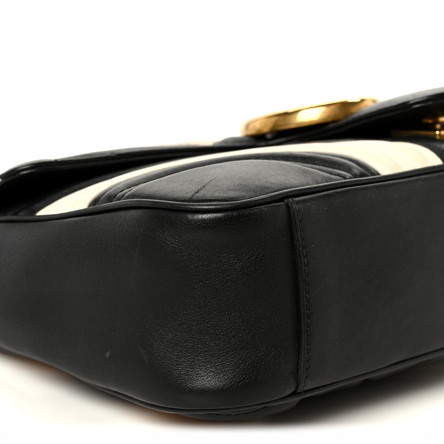 Calfskin Matelasse Medium GG Marmont Shoulder Bag Black White