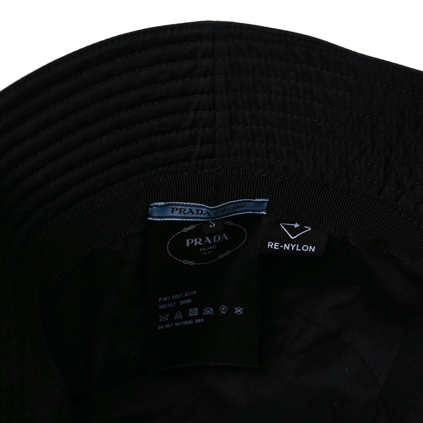 Re-Nylon Metal Triangle Logo Womens Bucket Hat S Black