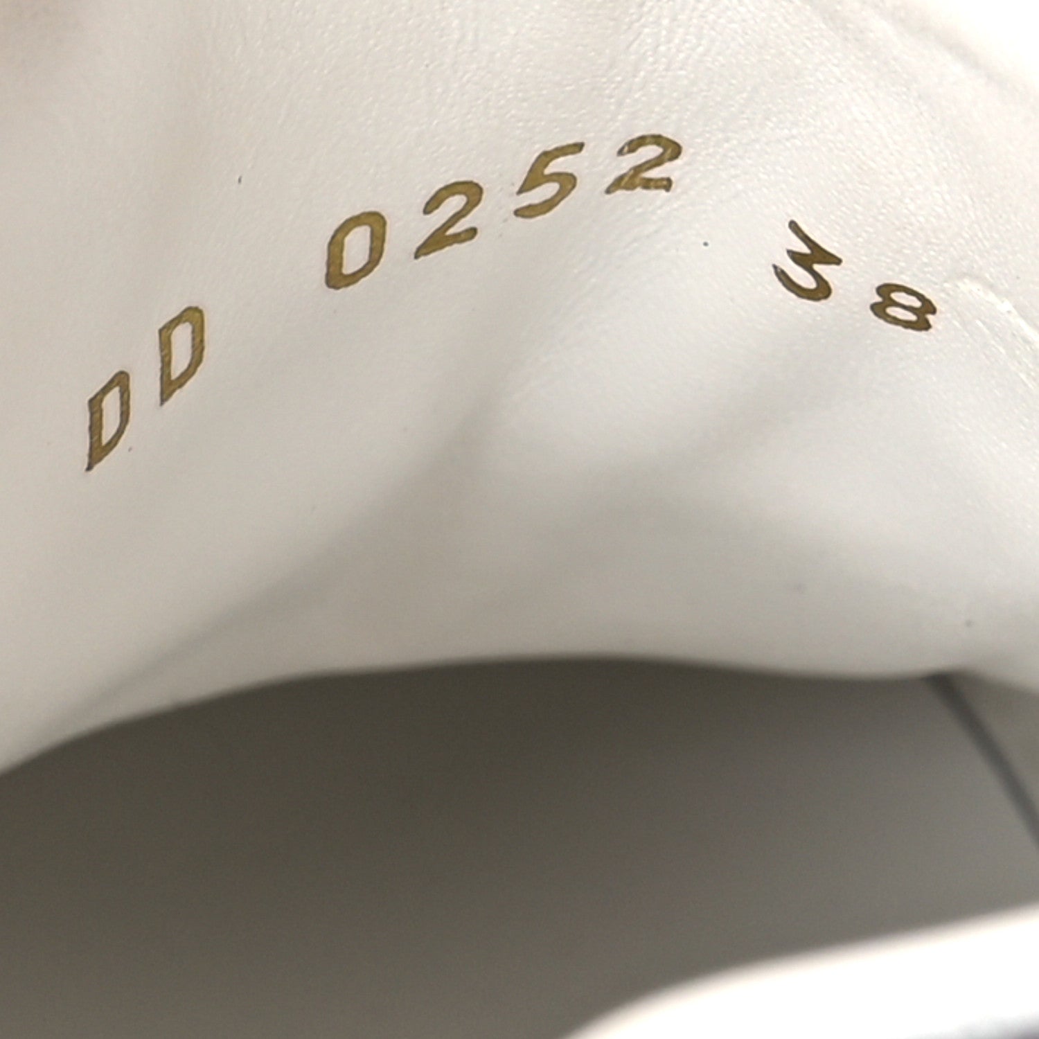 Louis Vuitton Monogram Time Out Sneakers 38 7 of 9