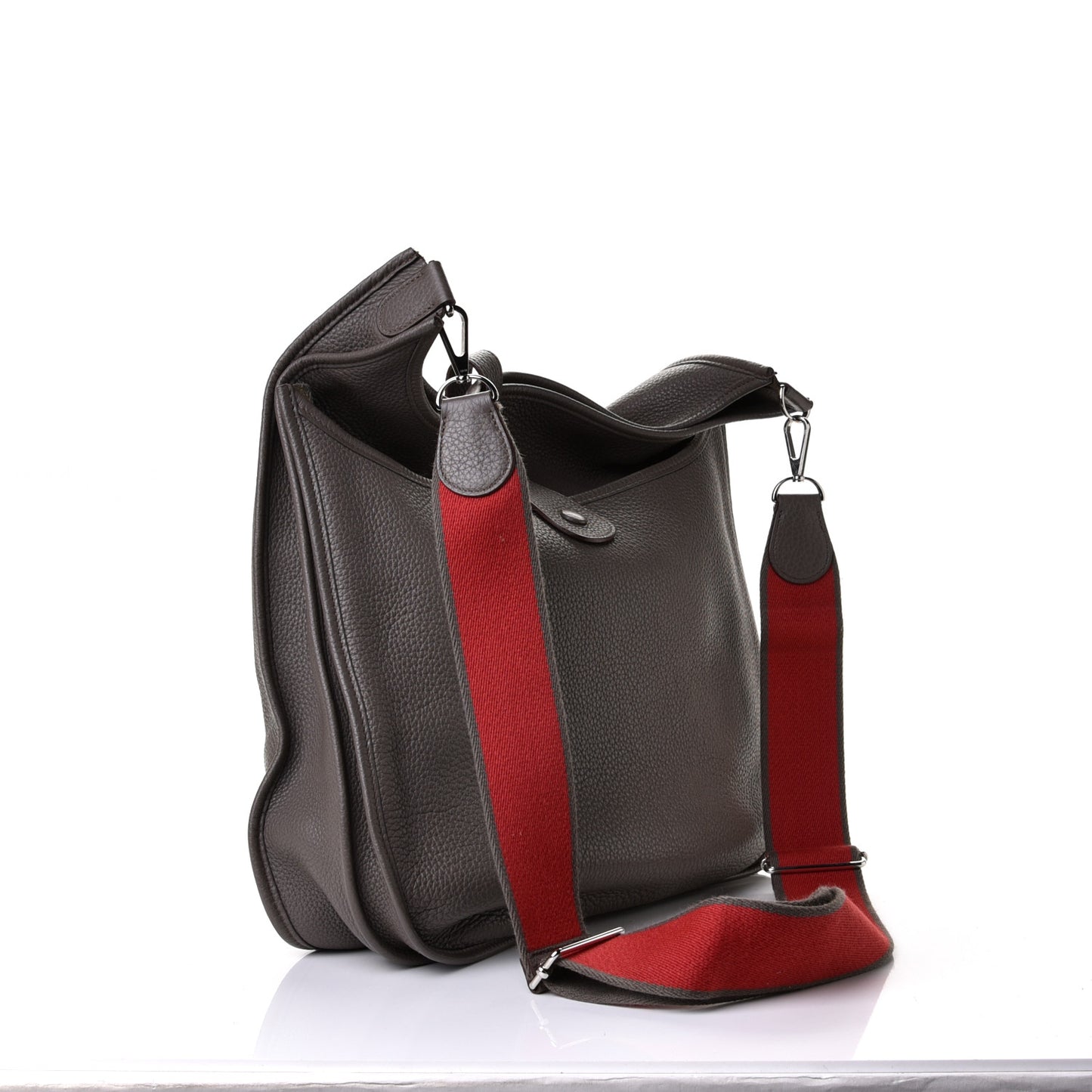 Taurillon Clemence Amazone Evelyne III TGM Etain Rouge Casaque