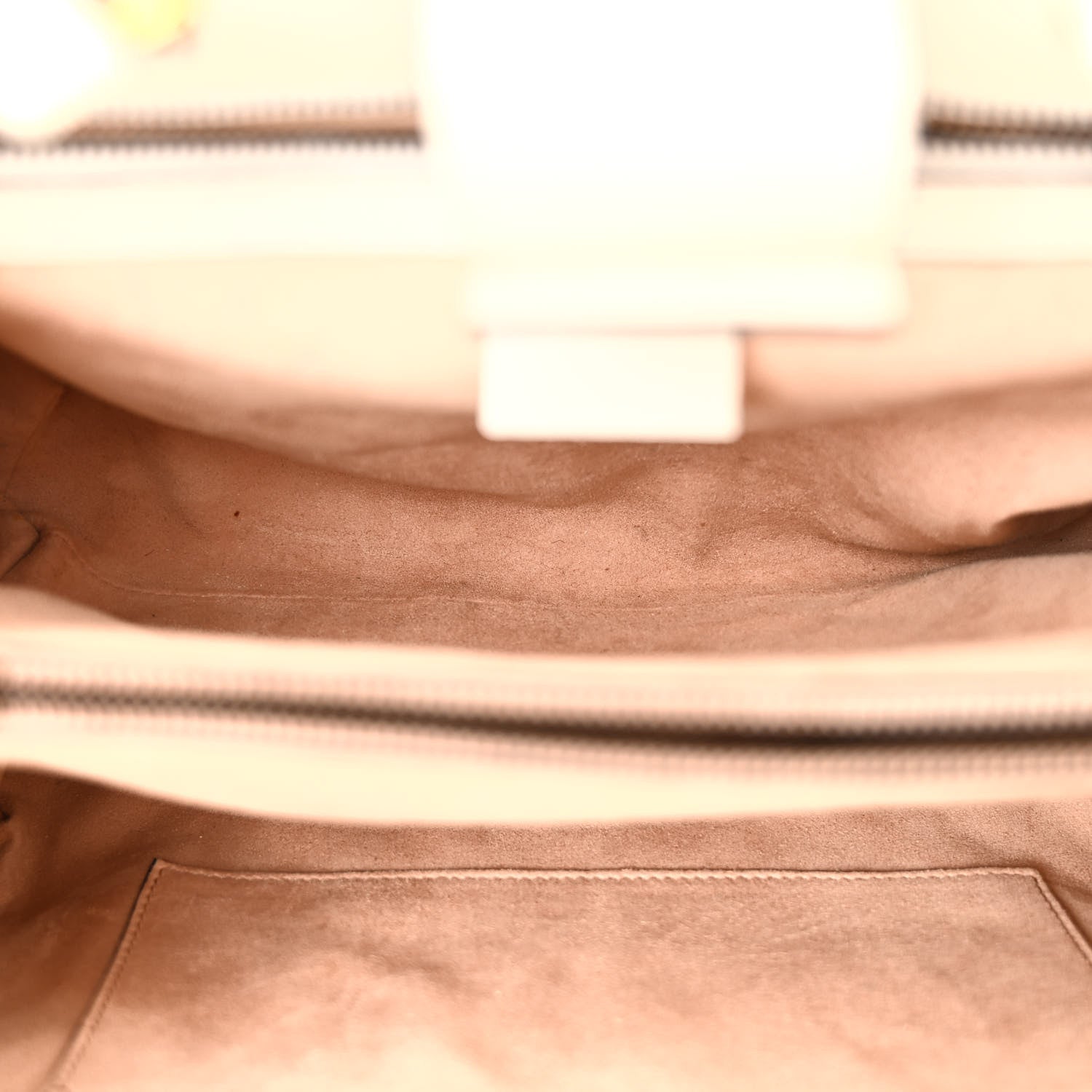 Gucci Calfskin Matelasse Small GG Marmont Tote White 5 of 17