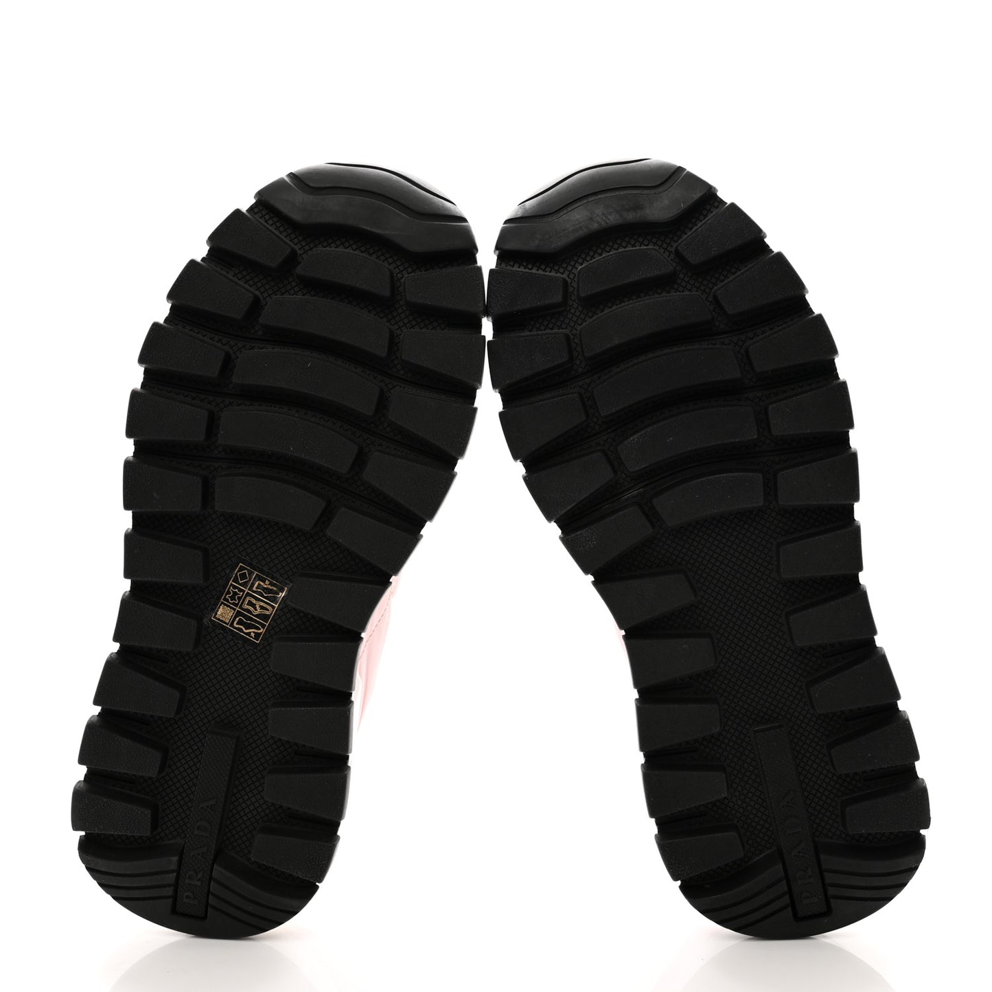 Re-Nylon Piuma Metal Triangle Logo Quilted 45mm Sneakers 37 Alabastro