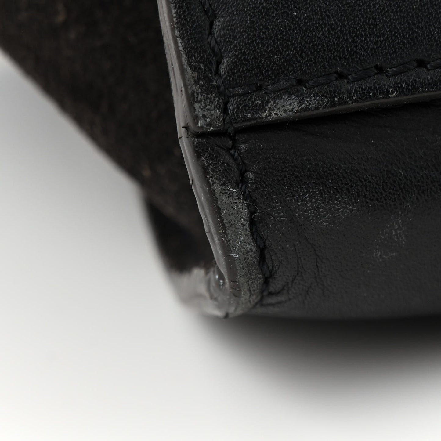 Smooth Calfskin Suede Medium Trapeze Blue Black