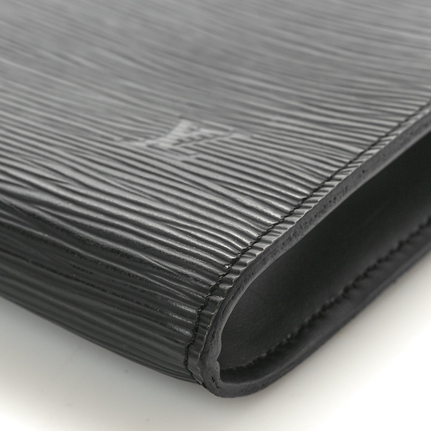 Epi Pochette Accessories 24 Black