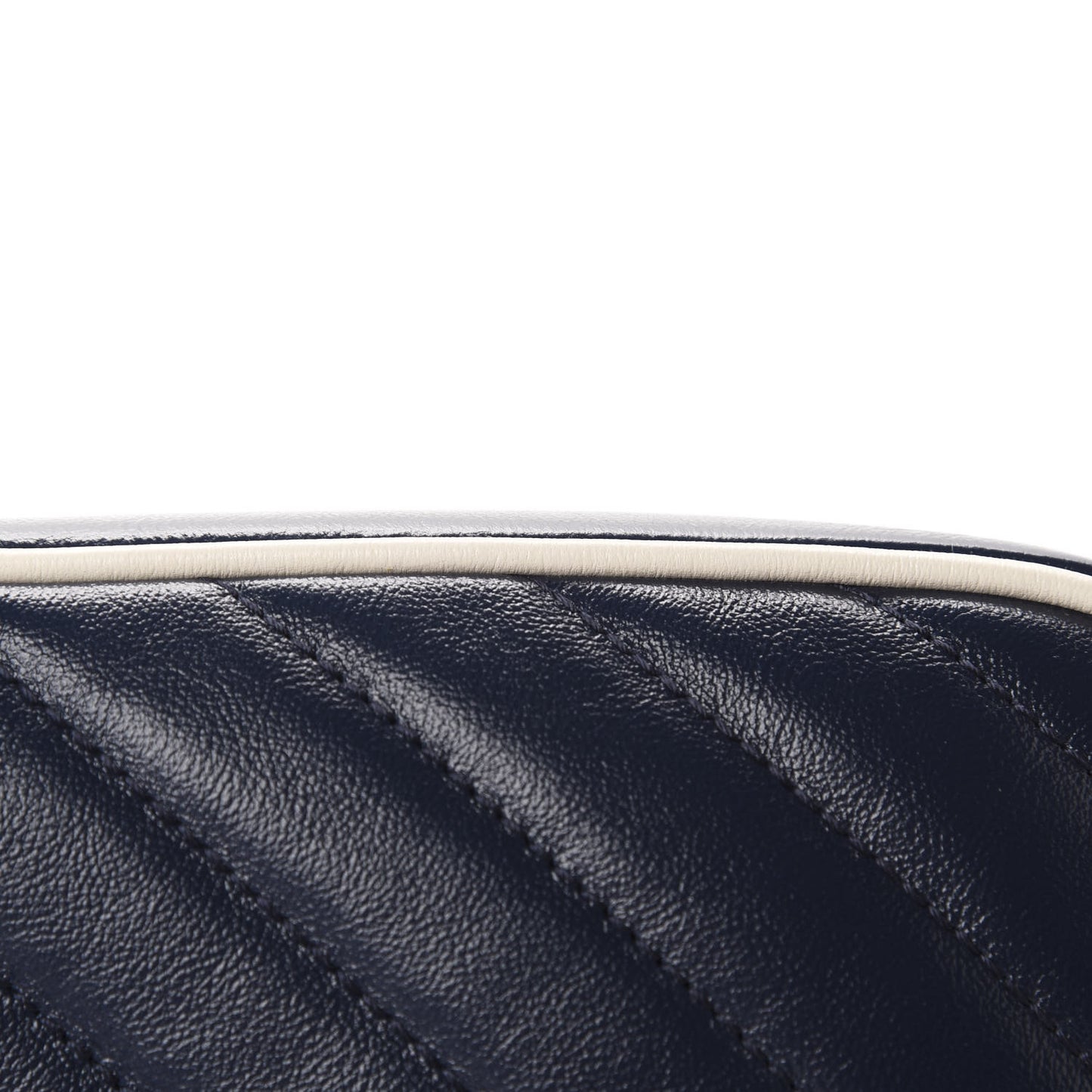 Vintage Effect Calfskin Matelasse Diagonal Small Torchon GG Marmont Chain Shoulder Bag Blue Agata Mystic White
