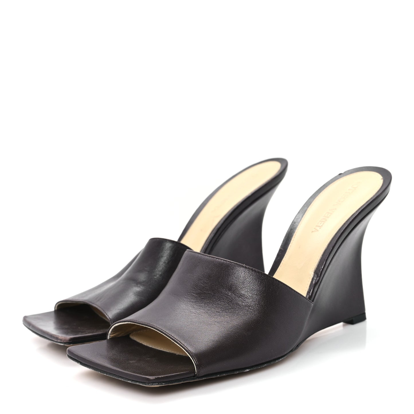 Lambskin Stretch Wedge 90mm Sandals 39 Fondant
