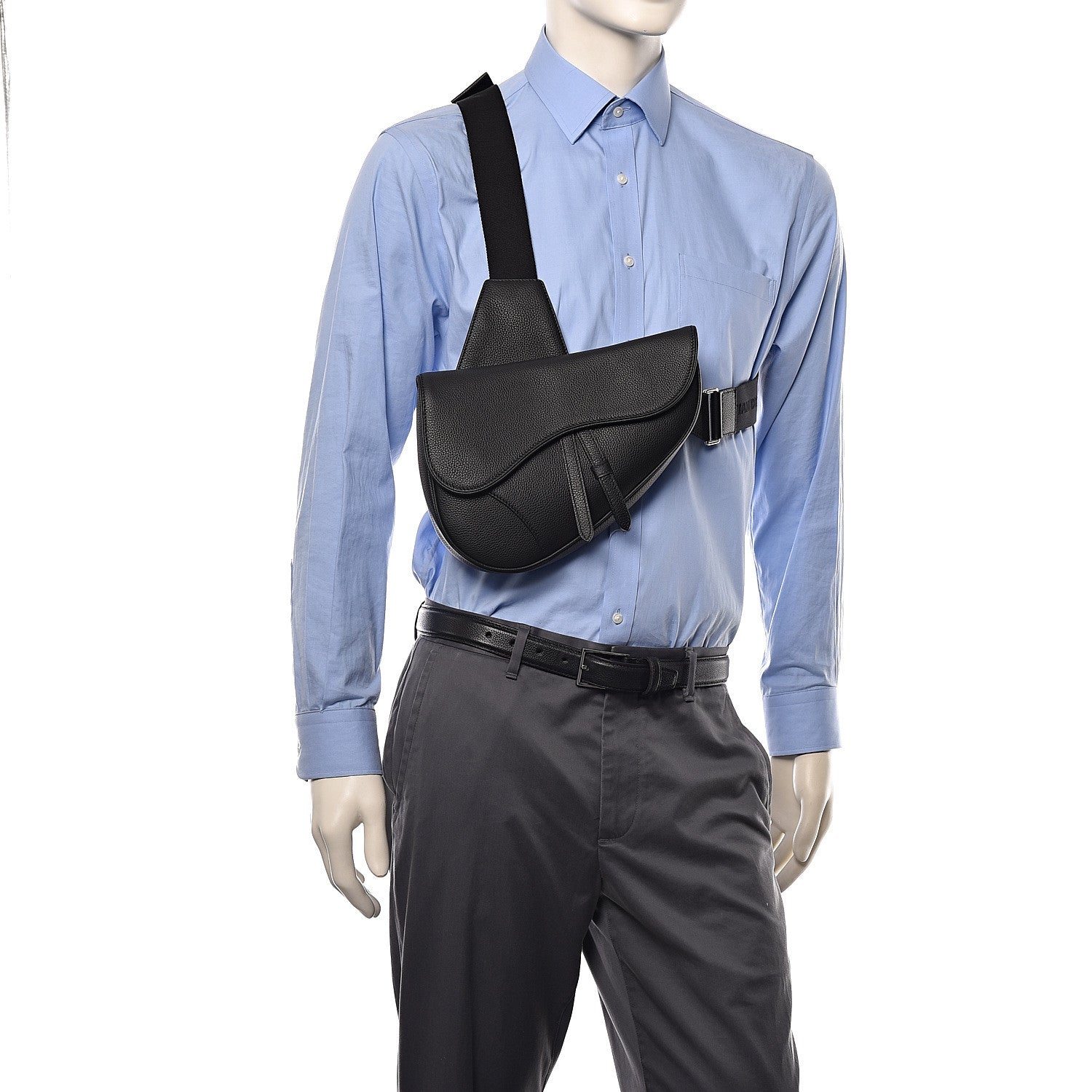 kim jones サンプル品　ボディバッグ Christian Dior Grained Calfskin Kim Jones Saddle Bag Black 1102937