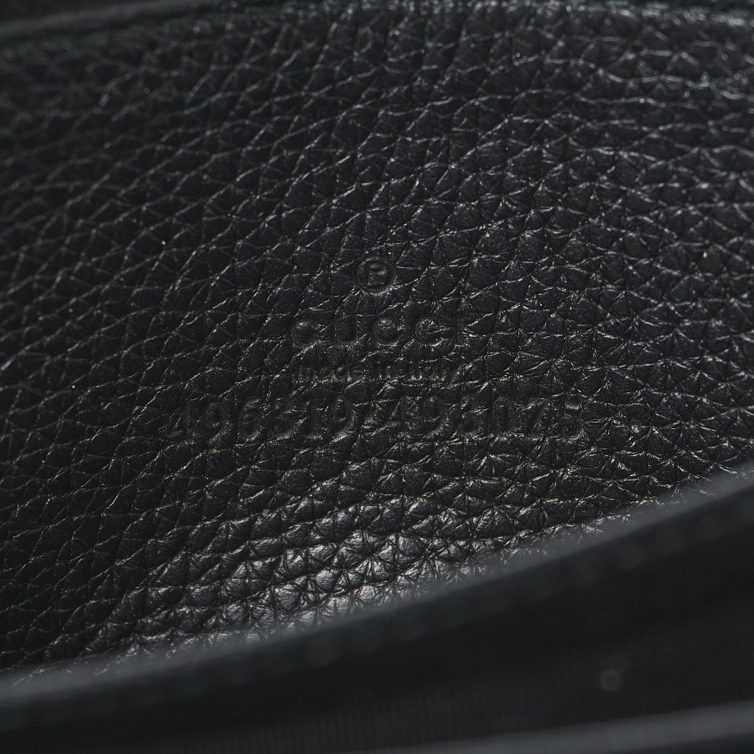 Gucci Calfskin Logo Zip Around Card Case Black 6 of 10