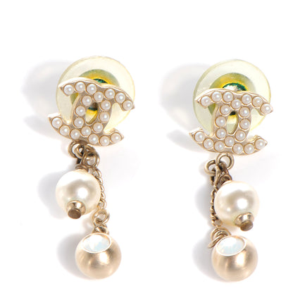 Chanel CC Pearl Tear Drop Clip On Earrings Gold 1 of 5