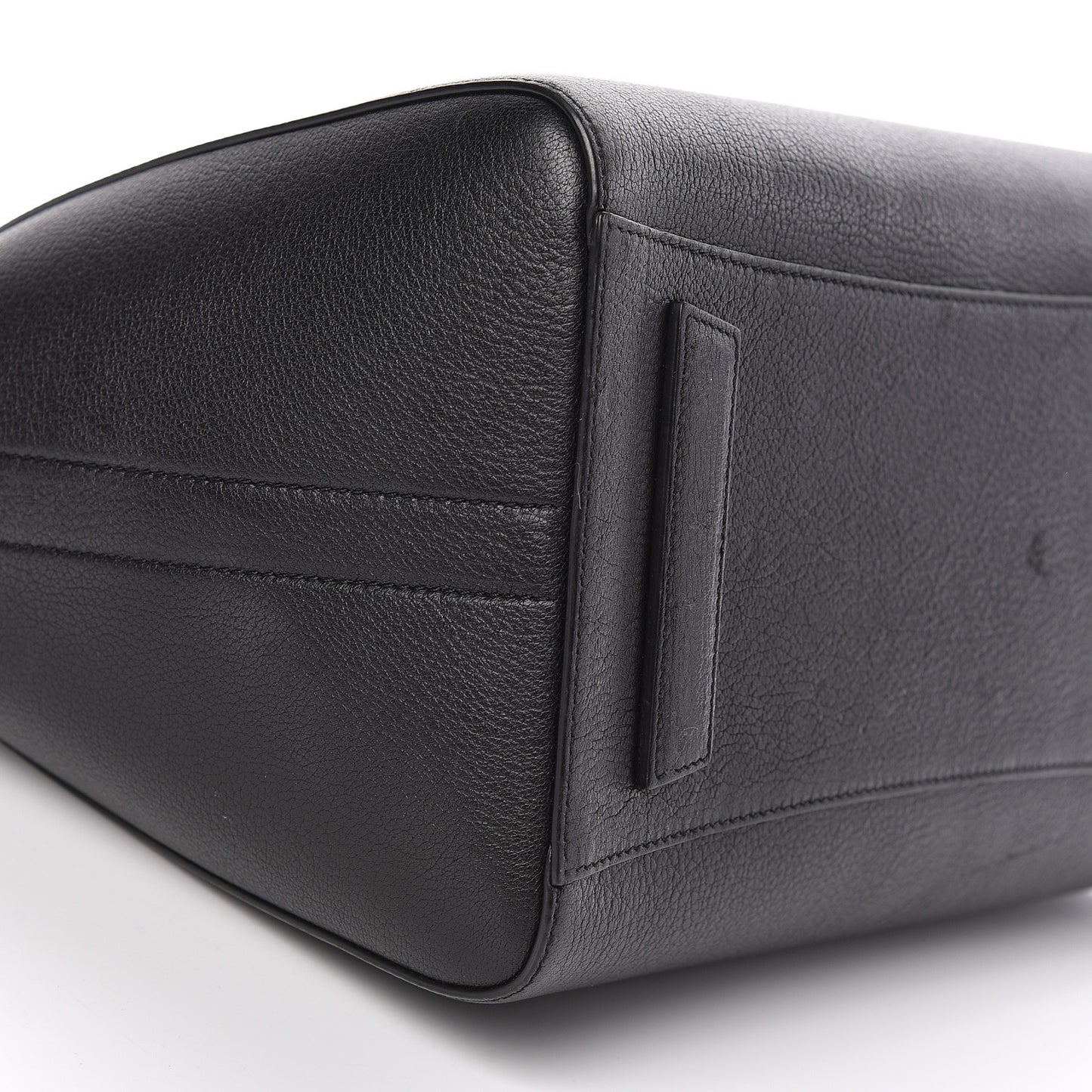 Sugar Goatskin Medium Antigona Black