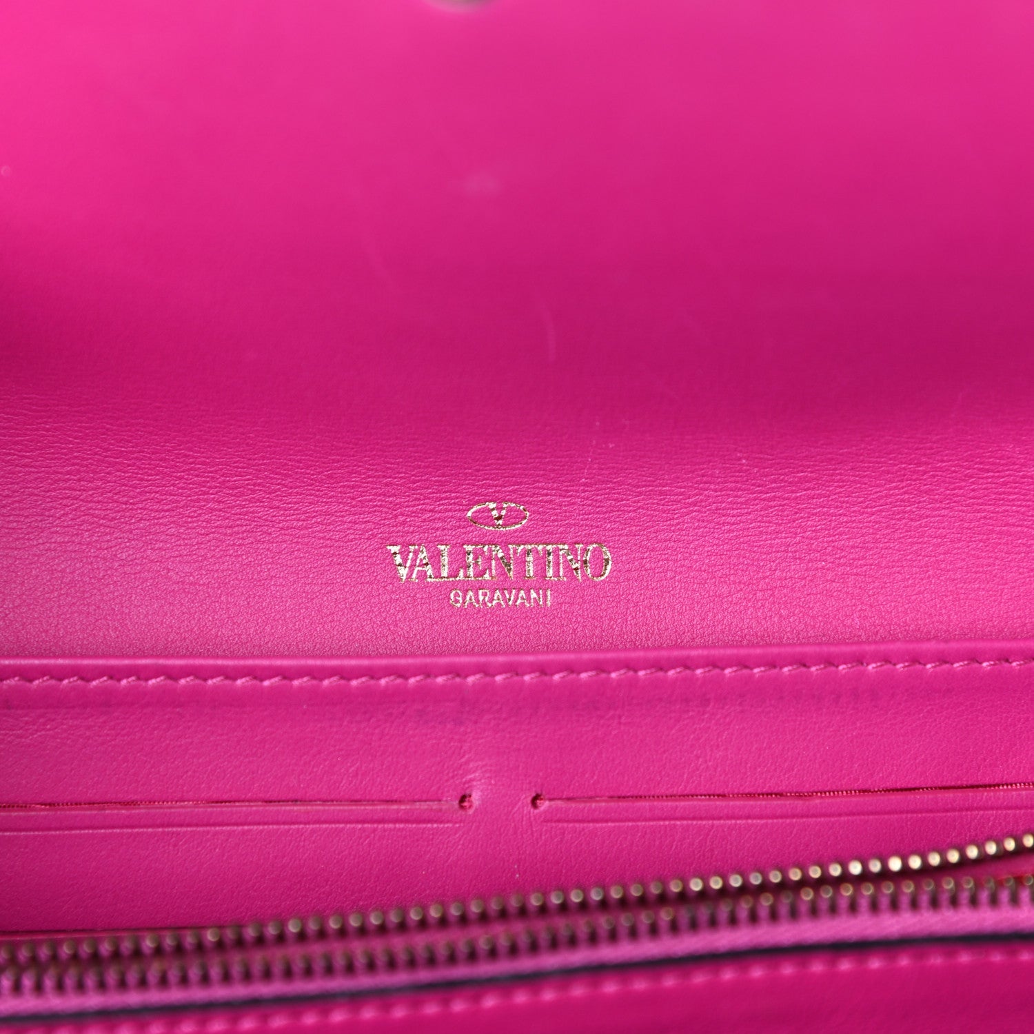 Valentino Garavani Calfskin Rockstud Flap Wallet On Chain Fuxia 6 of 9