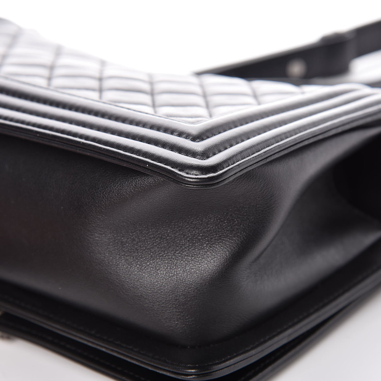 Calfskin Quilted Medium Boy Flap Black