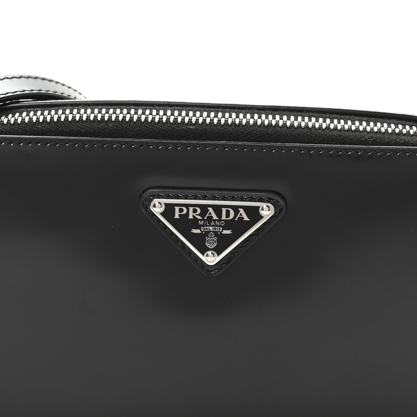 Spazzolato Metal Triangle Logo Mini Pouch Shoulder Bag Black