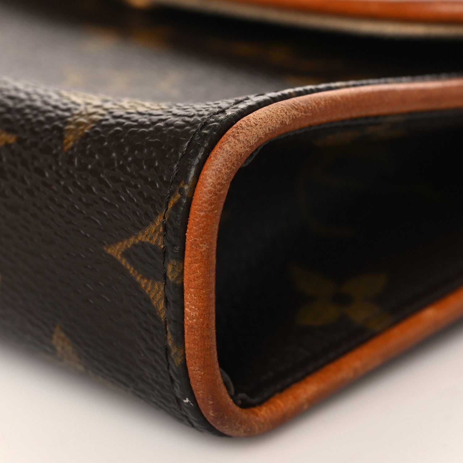 Louis Vuitton Monogram Pochette Florentine S 8 of 11