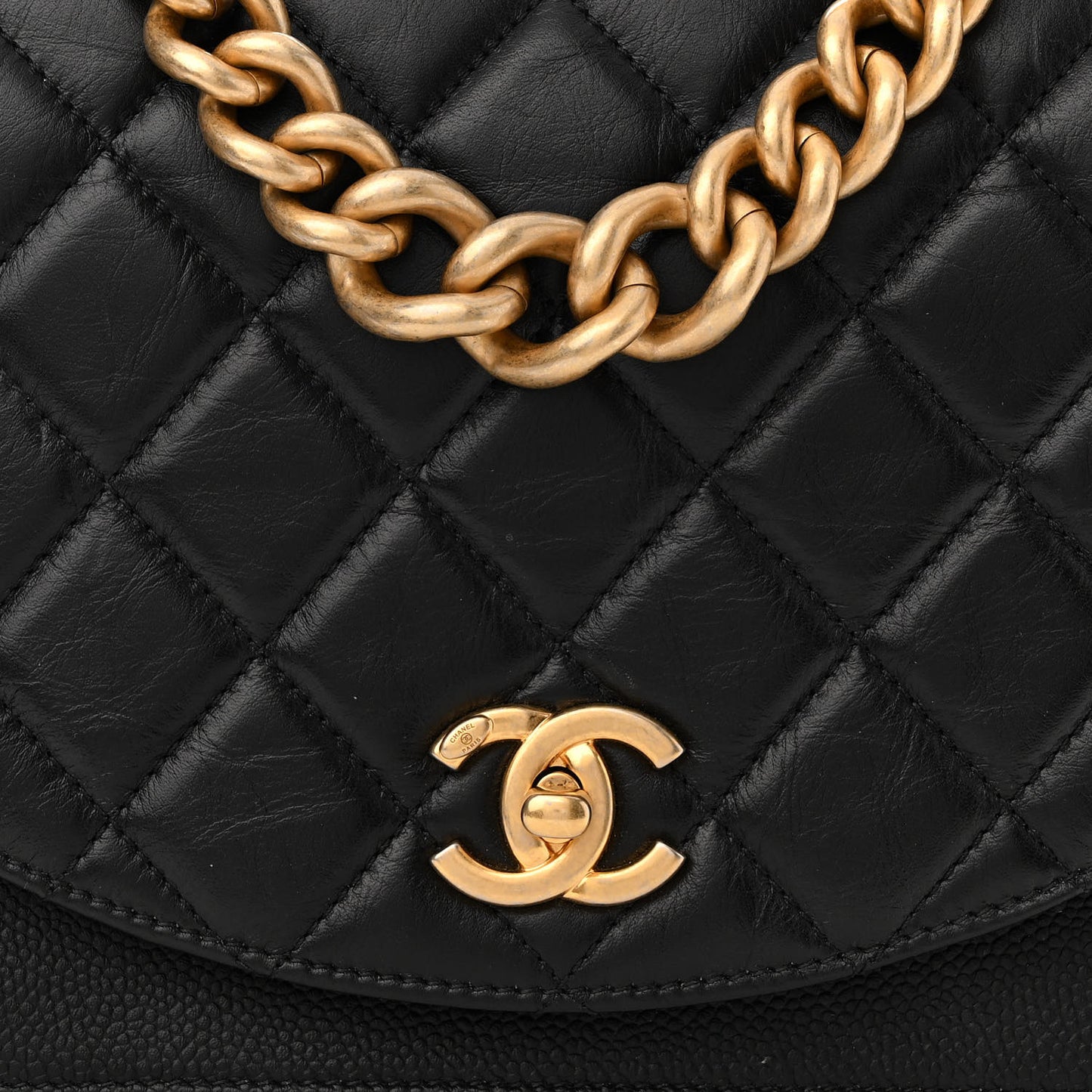Calfskin Caviar Quilted Chain Handle Flap Black