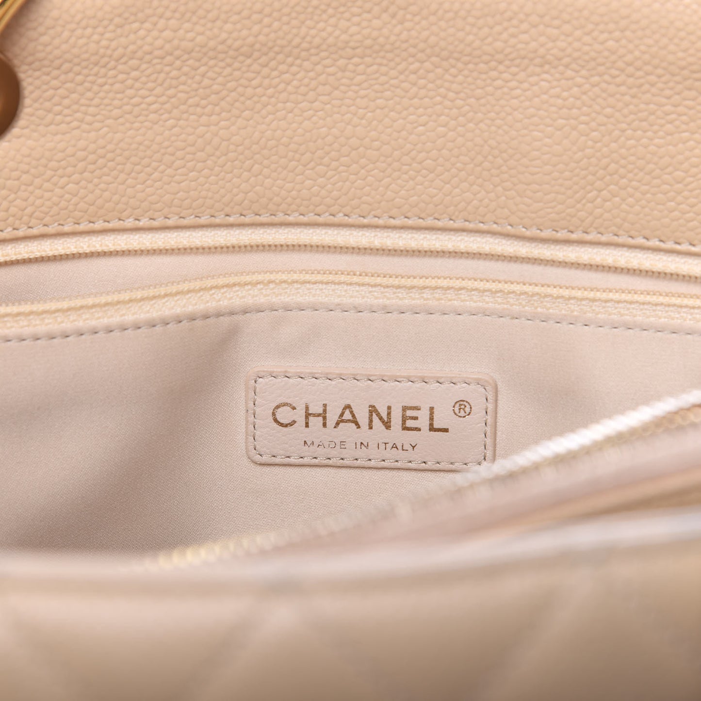 Caviar Quilted Grand Shopping Tote GST Beige Clair