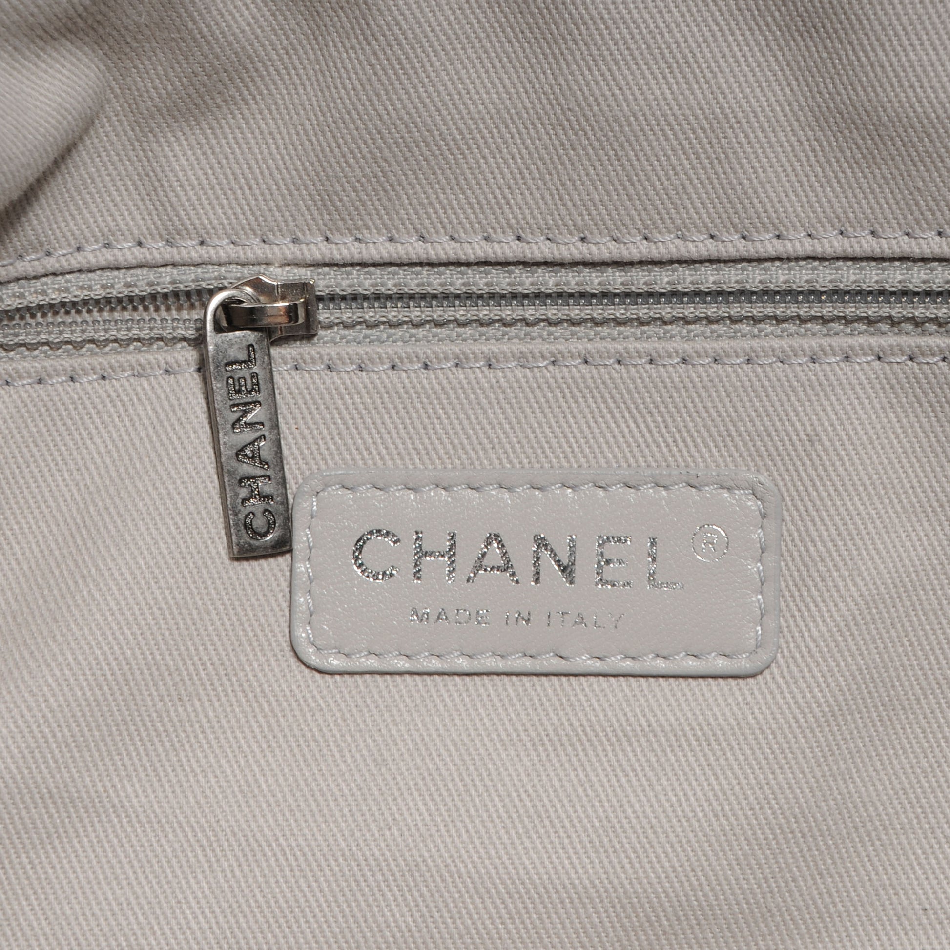 Chanel Calfskin CC Crave Tote Black 6 of 7