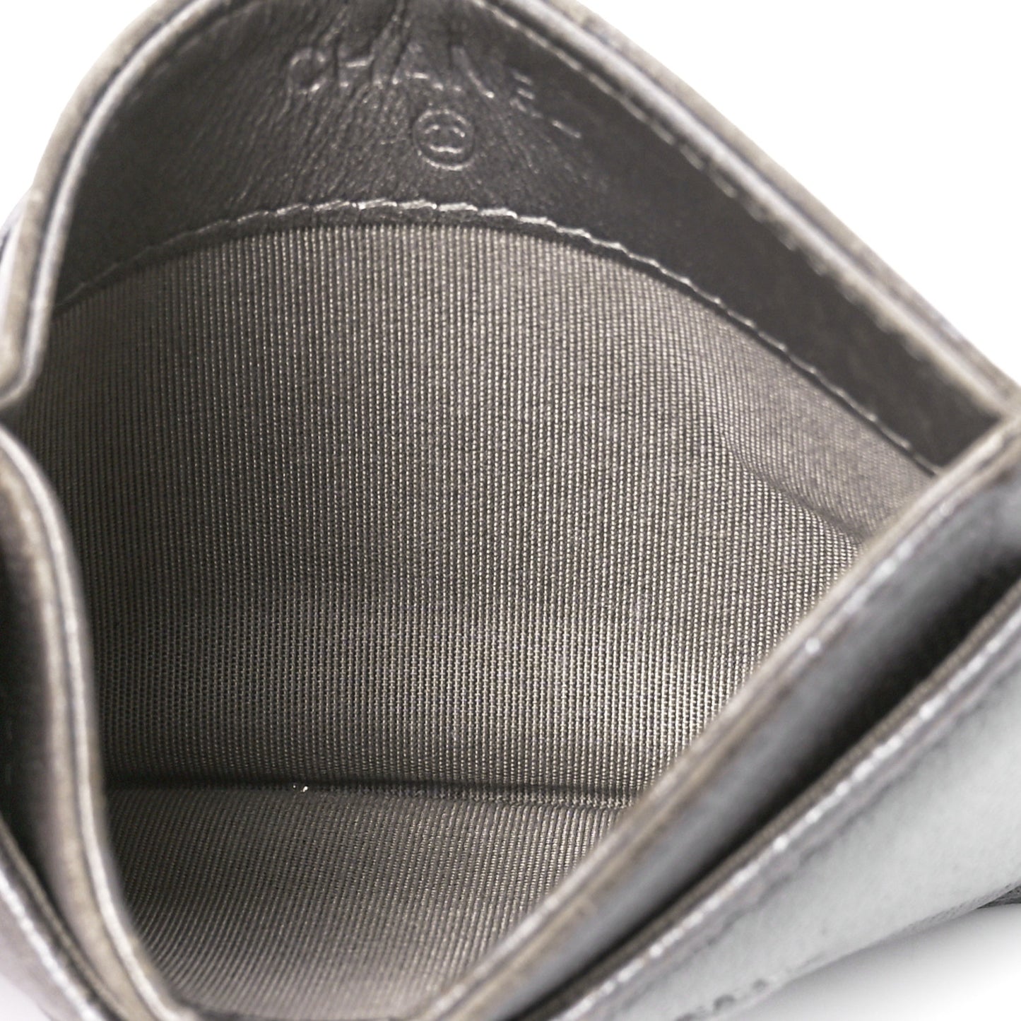 Metallic Caviar Quilted Card Holder Silver