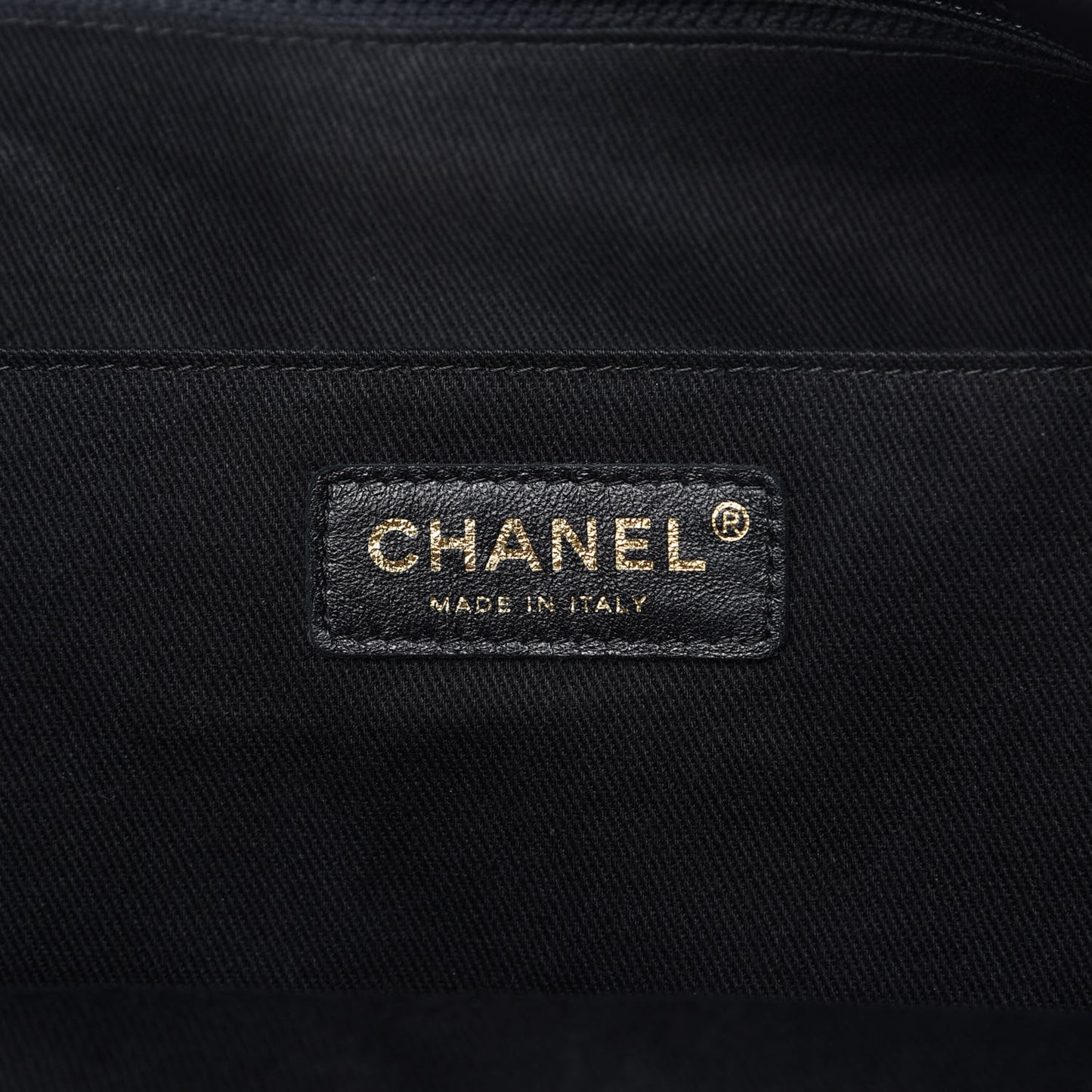 Crumpled Grained Calfskin Zip and Carry Shopping Tote Black