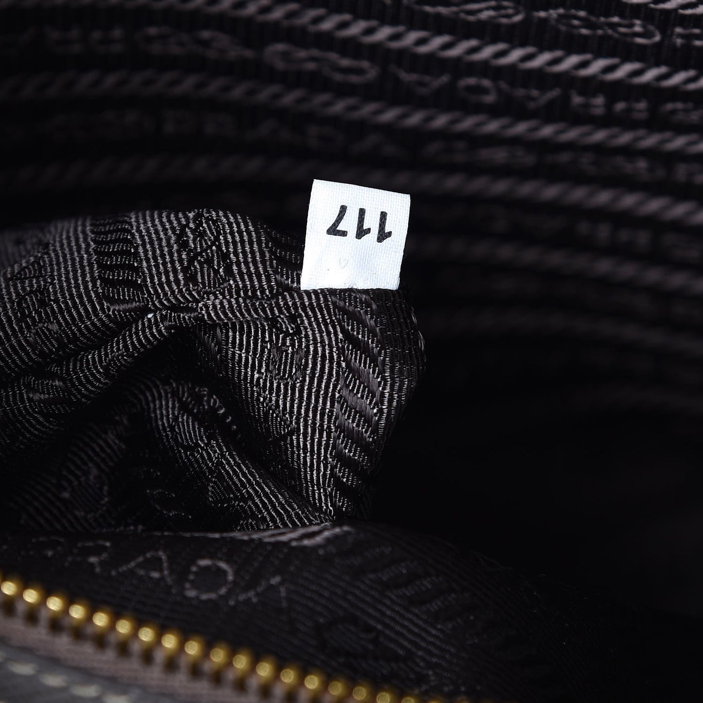 Saffiano Lux Large Tote Argilla